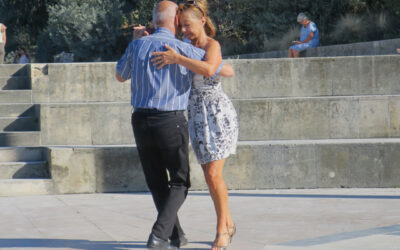 Paris tip: dancing along the Seine